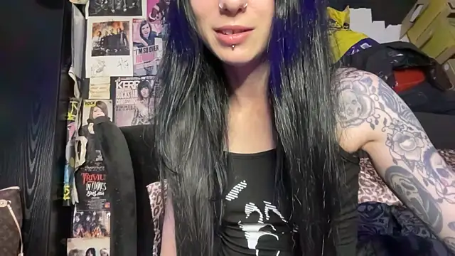 MissMidnightUK online show from 09-18-25, 10:34