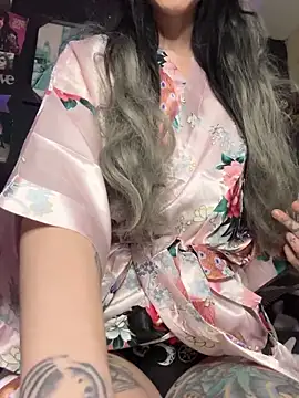 MissMidnightUK online show from 03-08-26, 12:30