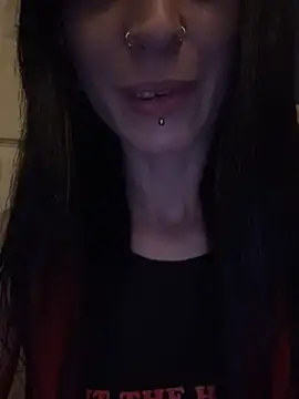 MissMidnightUK online show from 05-15-26, 11:23