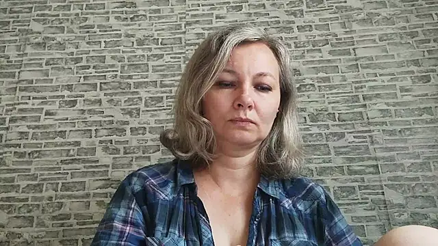 EdithManning online show from 09-11-25, 05:07