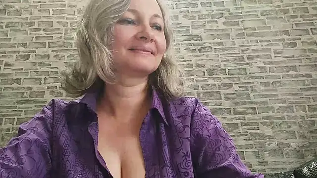 EdithManning online show from 10-09-25, 05:27