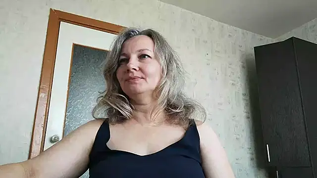 EdithManning online show from 05-24-26, 06:29