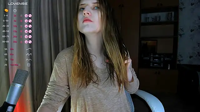 princessaalicc online show from 12-15-25, 12:20