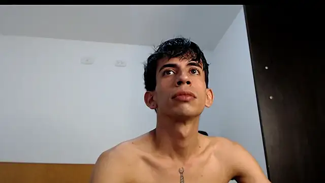 Snapshot of Zack_Kingg chatting on 03-01-26, 04:20 Zack Kingg online show from 03-01-26, 04:20