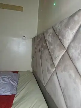 Snapshot of lolimirass24 chatting on 12-28-24, 12:24 lolimirass24 online show from 12-28-24, 12:24