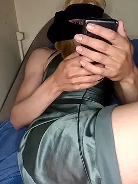 Snapshot of lolimirass24 chatting on 03-14-25, 02:31 lolimirass24 online show from 03-14-25, 02:31