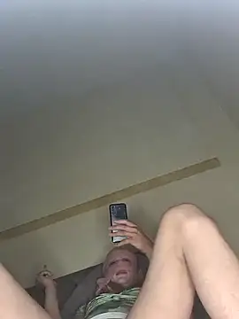 Snapshot of lolimirass24 chatting on 03-17-25, 01:46 lolimirass24 online show from 03-17-25, 01:46