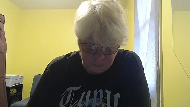 canadiancougar1965 online show from 11-29-25, 01:47