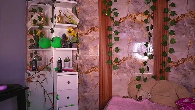 zoey-fox online show from 03-27-26, 11:37