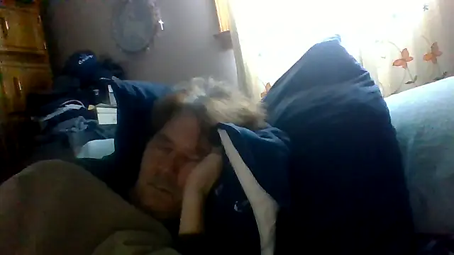 Snapshot of frankie7inch chatting on 06-24-26, 10:58 frankie7inch online show from 06-24-26, 10:58