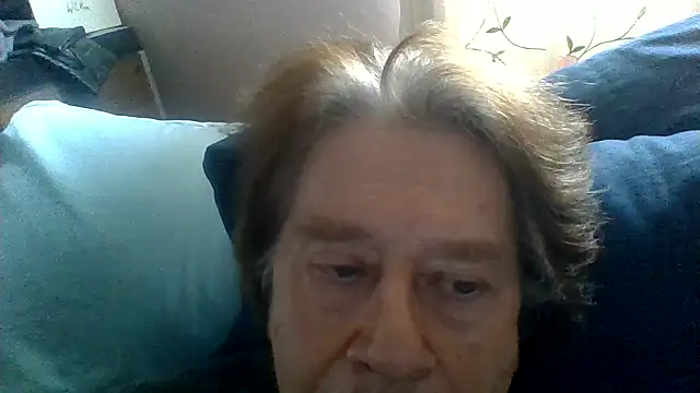Snapshot of frankie7inch chatting on 06-26-26, 06:01 frankie7inch online show from 06-26-26, 06:01