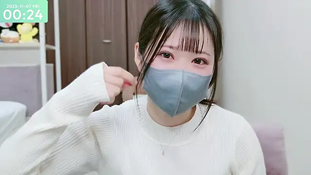 Snapshot of -SHIZUKU- chatting on 11-06-25, 03:24 -SHIZUKU- online show from 11-06-25, 03:24