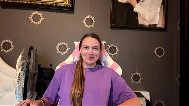 NoreenBunton online show from 07-16-26, 04:35