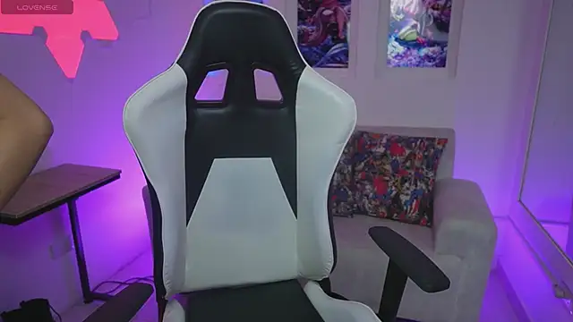 CattleyaScaly online show from 09-27-25, 07:30