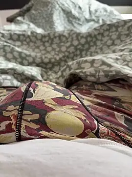 Snapshot of Tim67_12 chatting on 04-04-26, 11:51 Tim67 12 online show from 04-04-26, 11:51