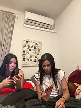 daniniescobarr online show from 03-29-26, 06:41