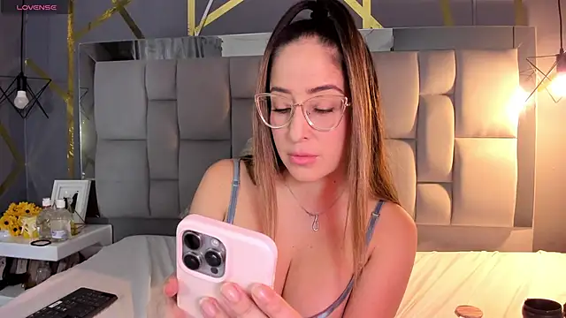 AliceSteel12 online show from 10-01-25, 11:11