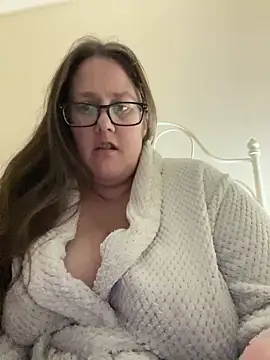 Snapshot of Foxy_Evie40XO chatting on 12-08-24, 05:22 Foxy Evie40XO online show from 12-08-24, 05:22