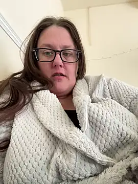 Snapshot of Foxy_Evie40XO chatting on 12-11-24, 11:08 Foxy Evie40XO online show from 12-11-24, 11:08