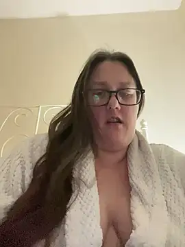 Snapshot of Foxy_Evie40XO chatting on 12-16-24, 05:33 Foxy Evie40XO online show from 12-16-24, 05:33