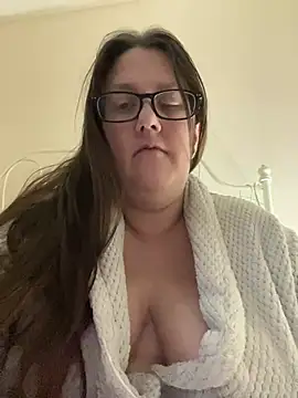 Snapshot of Foxy_Evie40XO chatting on 12-19-24, 09:29 Foxy Evie40XO online show from 12-19-24, 09:29