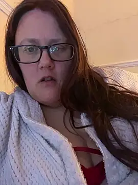 Snapshot of Foxy_Evie40XO chatting on 12-22-24, 06:06 Foxy Evie40XO online show from 12-22-24, 06:06