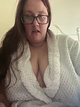 Snapshot of Foxy_Evie40XO chatting on 12-22-24, 09:20 Foxy Evie40XO online show from 12-22-24, 09:20