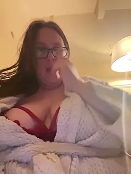 Snapshot of Foxy_Evie40XO chatting on 01-01-25, 12:32 Foxy Evie40XO online show from 01-01-25, 12:32