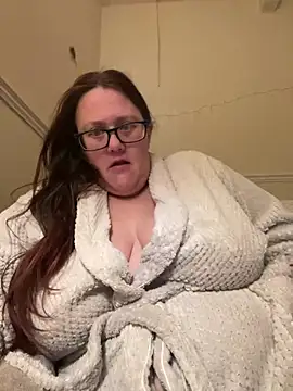 Snapshot of Foxy_Evie40XO chatting on 01-13-25, 05:23 Foxy Evie40XO online show from 01-13-25, 05:23