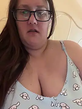 Snapshot of Foxy_Evie40XO chatting on 02-18-25, 01:55 Foxy Evie40XO online show from 02-18-25, 01:55