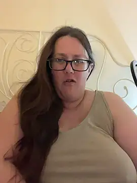 Snapshot of Foxy_Evie40XO chatting on 03-12-25, 12:15 Foxy Evie40XO online show from 03-12-25, 12:15