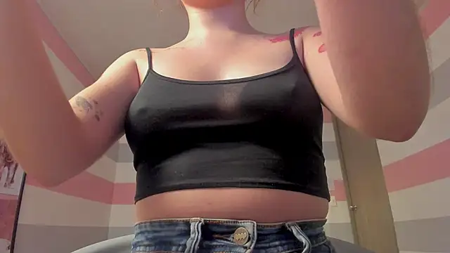 Snapshot of Carol_Pinter chatting on 12-29-24, 01:06 Carol Pinter online show from 12-29-24, 01:06