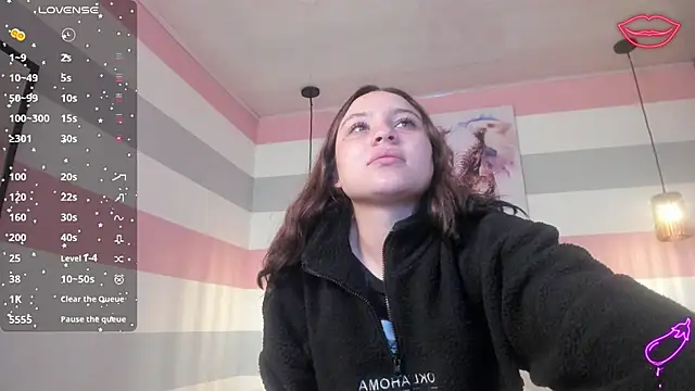 Snapshot of Carol_Pinter chatting on 02-15-25, 05:09 Carol Pinter online show from 02-15-25, 05:09