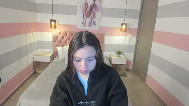 Snapshot of Carol_Pinter chatting on 02-28-25, 12:52 Carol Pinter online show from 02-28-25, 12:52