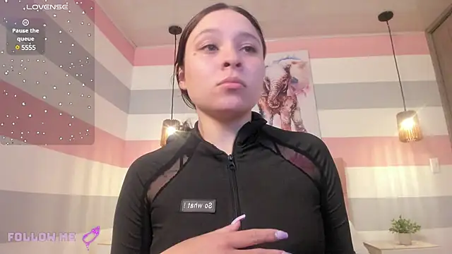 Snapshot of Carol_Pinter chatting on 03-04-25, 06:18 Carol Pinter online show from 03-04-25, 06:18