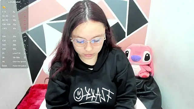 Snapshot of Carol_Pinter chatting on 09-15-25, 07:25 Carol Pinter online show from 09-15-25, 07:25