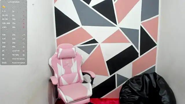 Snapshot of Carol_Pinter chatting on 09-24-25, 02:42 Carol Pinter online show from 09-24-25, 02:42