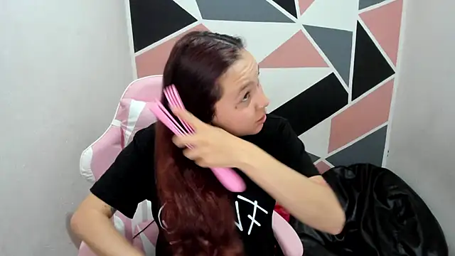 Snapshot of Carol_Pinter chatting on 09-27-25, 11:10 Carol Pinter online show from 09-27-25, 11:10