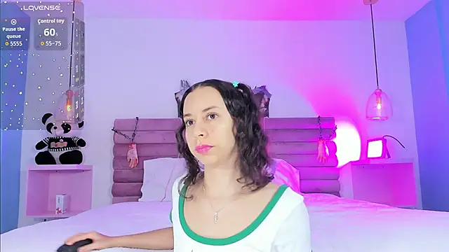 Snapshot of AbyCooper chatting on 10-30-25, 12:28 AbyCooper online show from 10-30-25, 12:28