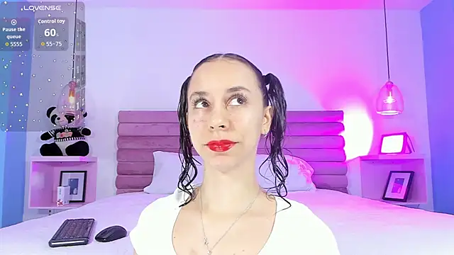 Snapshot of AbyCooper chatting on 12-19-25, 12:12 AbyCooper online show from 12-19-25, 12:12