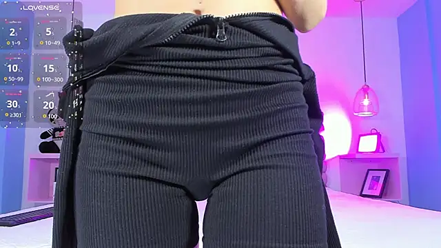 Snapshot of AbyCooper chatting on 12-21-25, 12:01 AbyCooper online show from 12-21-25, 12:01