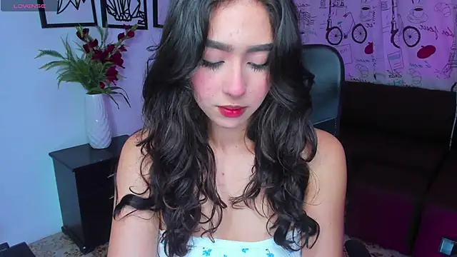 Snapshot of Danielacossio chatting on 02-25-25, 03:42 Danielacossio online show from 02-25-25, 03:42