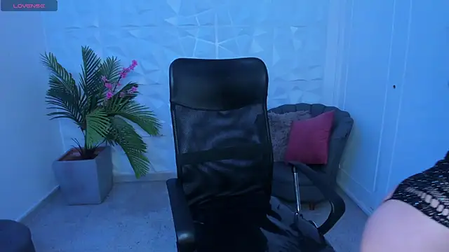 Snapshot of Danielacossio chatting on 03-22-25, 06:43 Danielacossio online show from 03-22-25, 06:43