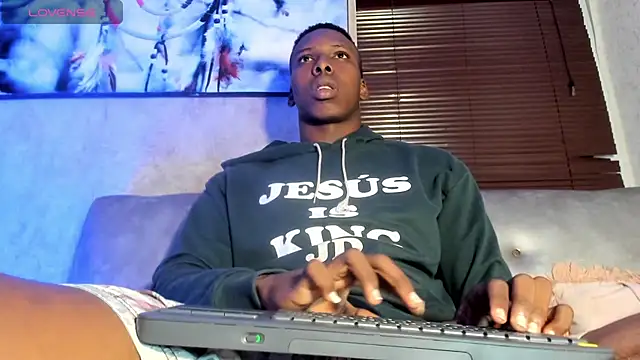 Snapshot of JD_THEBABY chatting on 02-28-25, 12:31 JD THEBABY online show from 02-28-25, 12:31