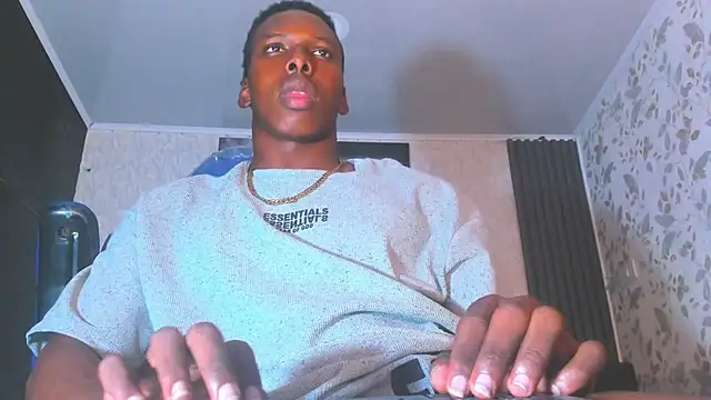 Snapshot of JD_THEBABY chatting on 03-15-25, 03:48 JD THEBABY online show from 03-15-25, 03:48