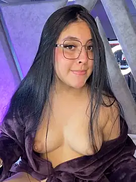 Annie9  online show from 11-15-25, 10:56