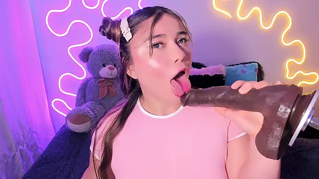 Isa belaa online show from 09-24-25, 03:37