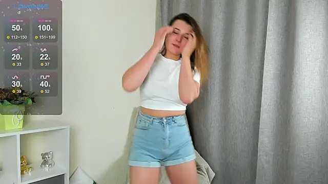 Snapshot of Eva_toy chatting on 01-10-25, 03:07 Eva toy online show from 01-10-25, 03:07