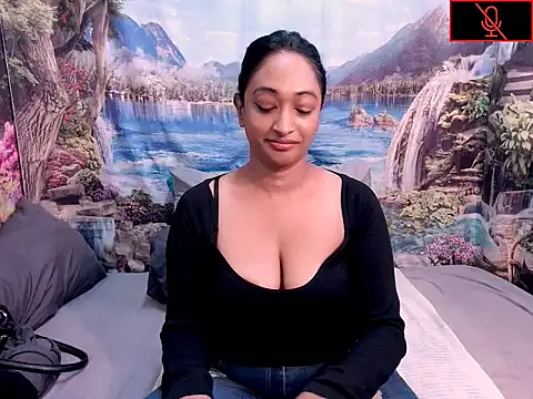 Snapshot of indianspicey chatting on 11-14-25, 05:28 indianspicey online show from 11-14-25, 05:28