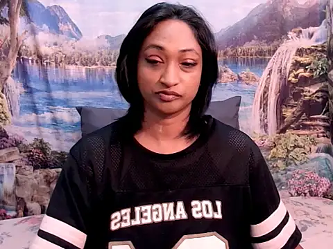 Snapshot of indianspicey chatting on 11-18-25, 05:23 indianspicey online show from 11-18-25, 05:23